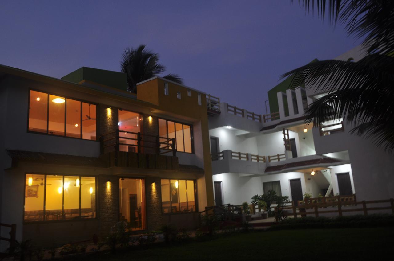 Resort Ruturaj Inn אליבאוג מראה חיצוני תמונה